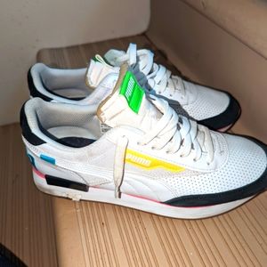 PUMA Mens Future Rider Finish Faux Leather Work Out Running Shoes size 9.5